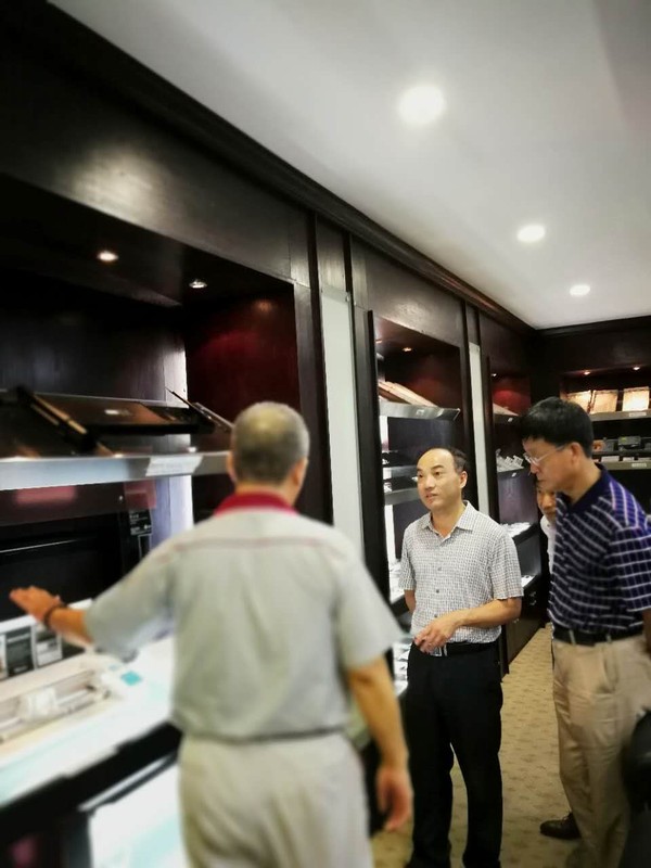 池州市编办赴深圳招商.jpg